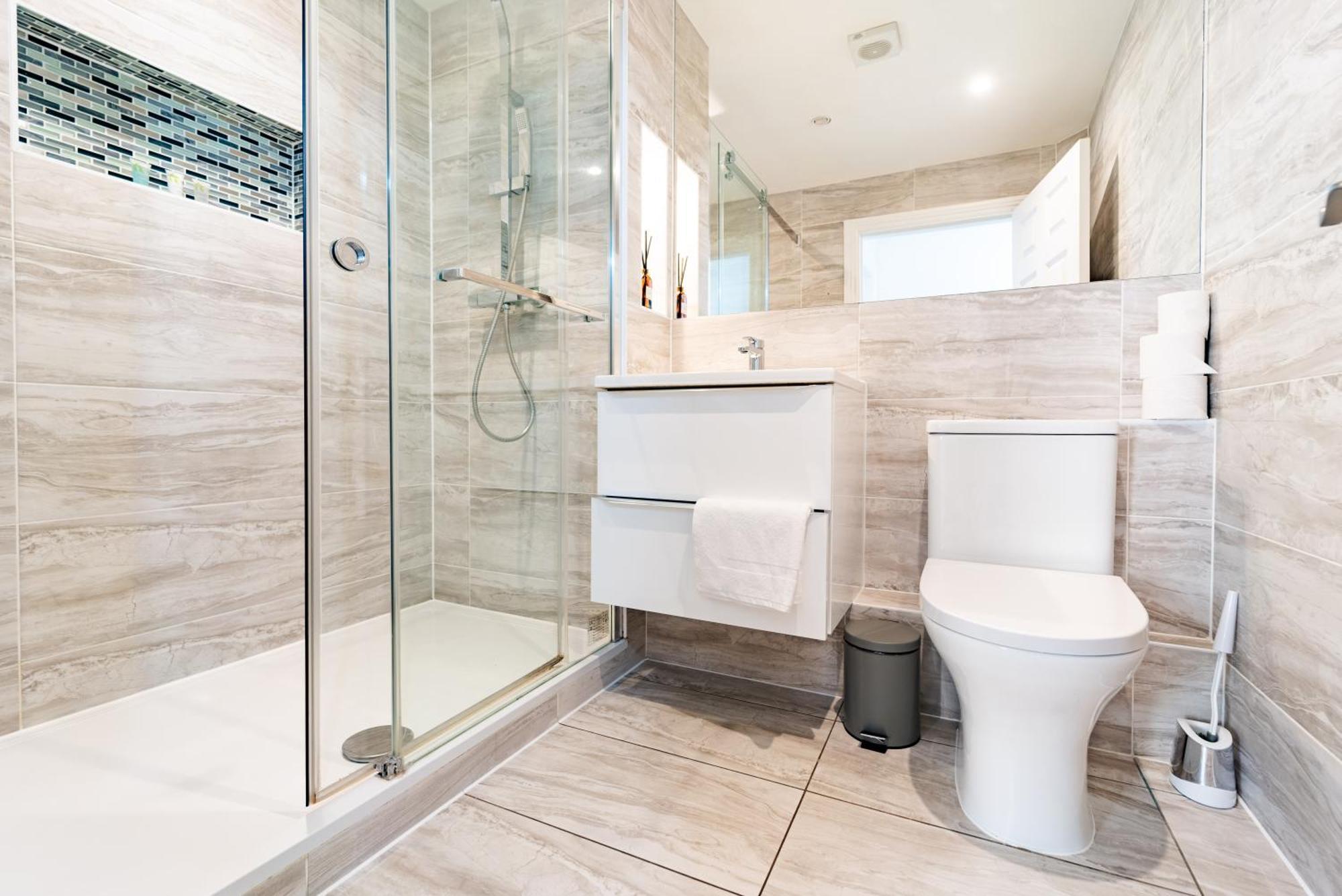 Bright And Spacious Flat With Free Parking London Bagian luar foto