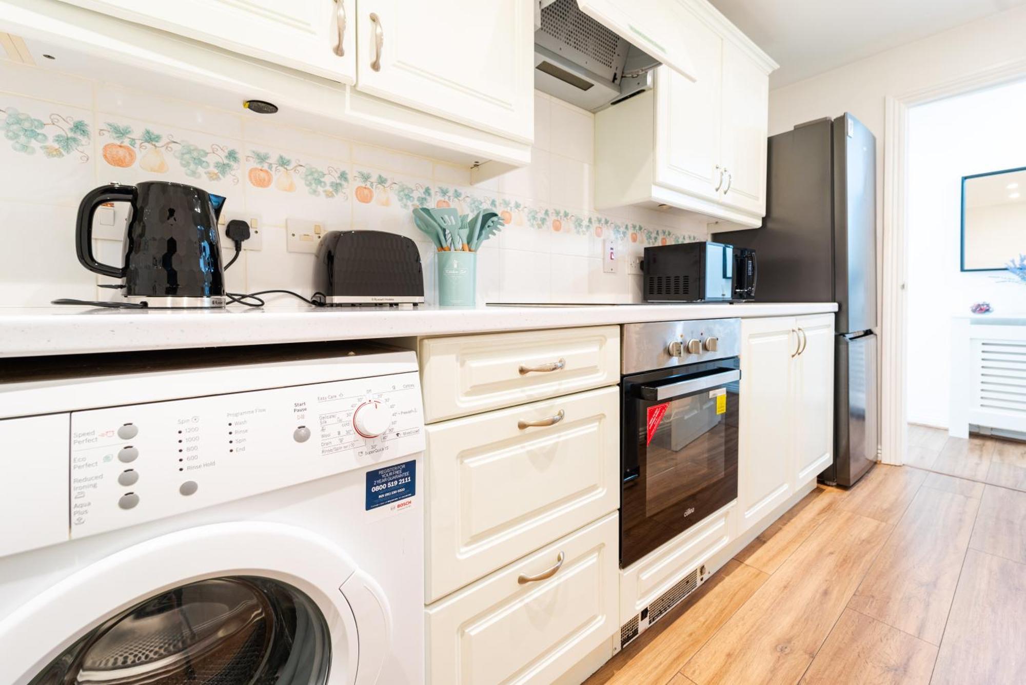 Bright And Spacious Flat With Free Parking London Bagian luar foto